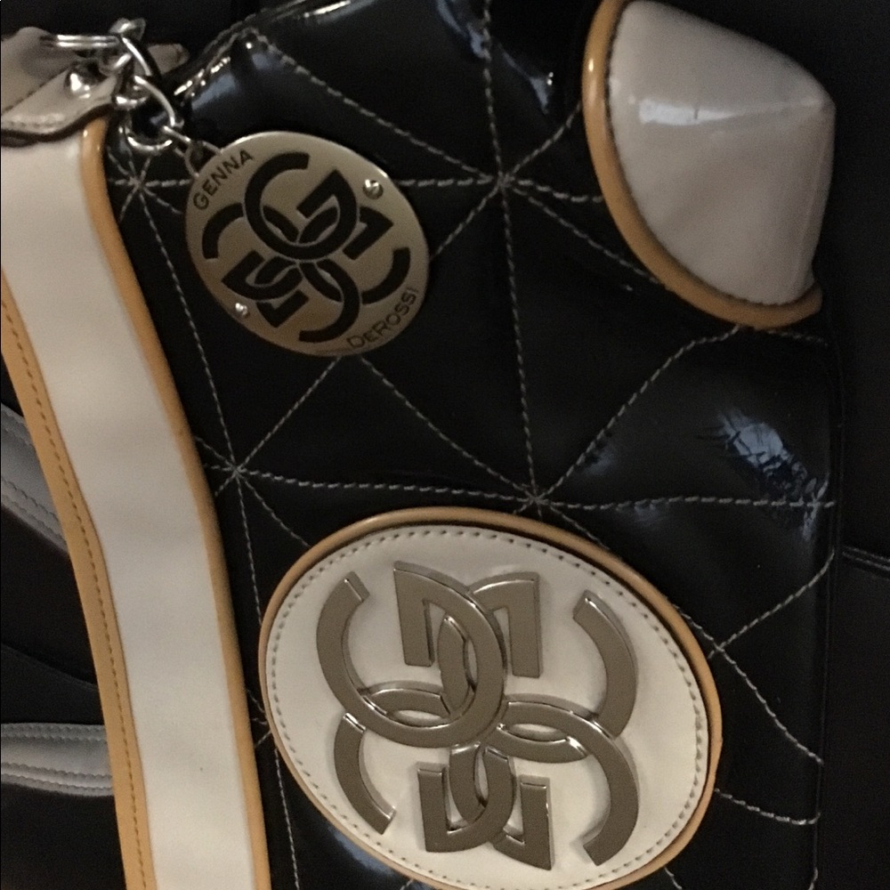 Genna Derossi handbag